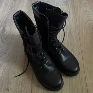 Russian Army Combat Boots Paris Commune 44 Size, hydrophobic leather, Cordura, new