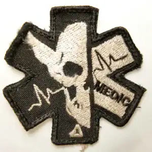 Combatant Ukraine Medic Patch 7.5cm embroidered skull medical insignia