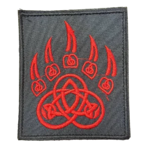 Home 24 Russian Bear Paw Patch – Red Interlaced Knot Design, front view